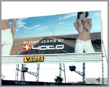 Publicidad en vallas publicitarias en Cali Colombia. Publicidad en taxis.